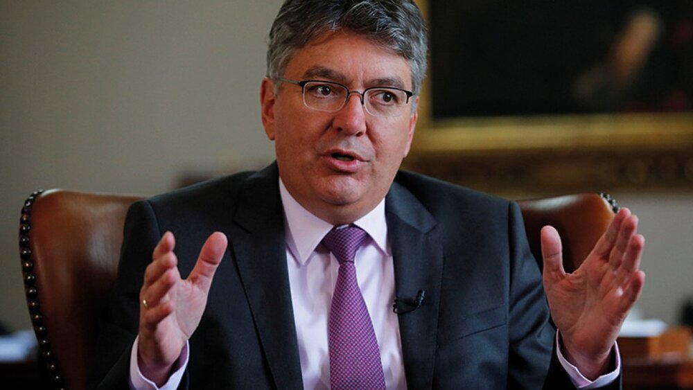 Mauricio Cárdenas alerta sobre desafíos fiscales y cuestiona la gestión del gobierno