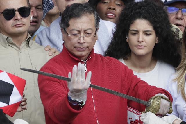 El que vote no a la consulta popular es un hp: Gustavo Petro defendiendo reforma laboral