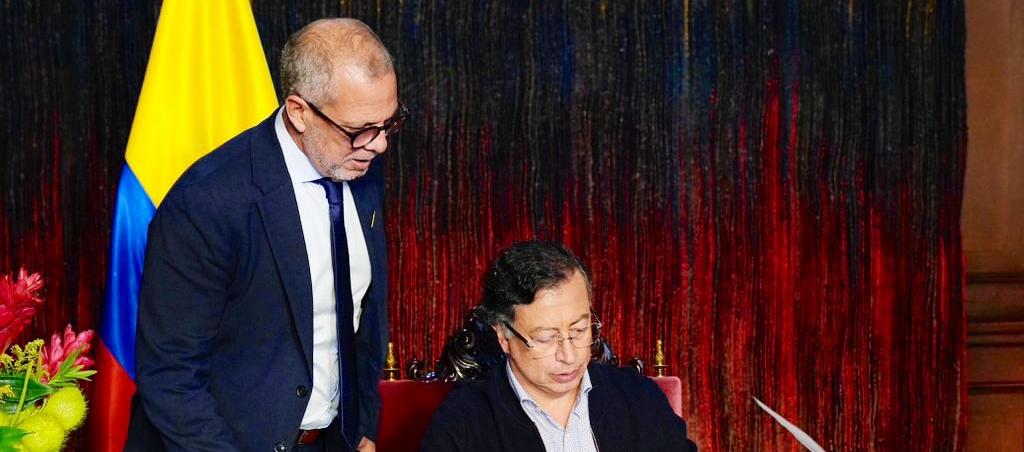 Alfredo Saade sale de su cargo como jefe de Despacho: será embajador de Colombia en Brasil
