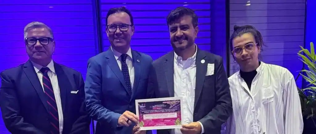 IU Digital de Antioquia recibió reconocimiento nacional por llevar educación superior a El Plateado