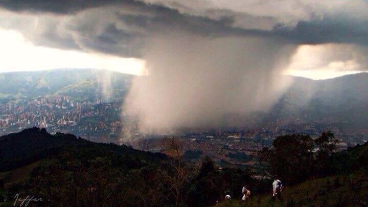 Estas son las afectaciones que dejó el fuerte aguacero en Medellín