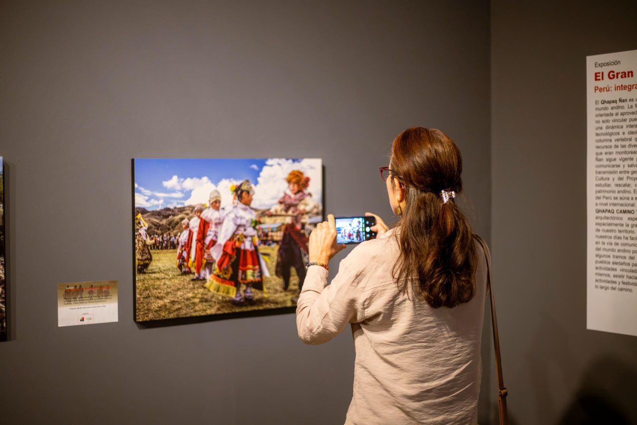 Medellín se conecta con el mundo andino y amazónico a través de la exposición fotográfica El Gran Camino Inca. Perú: integración y diversidad.