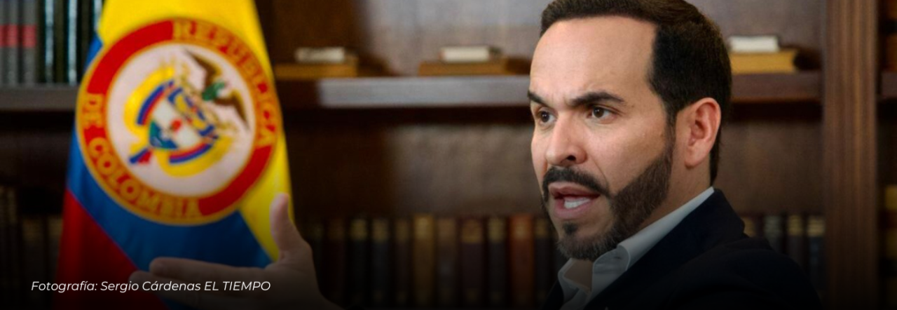 “Acuden a leguleyada sin sentido”: De la Espriella se defiende tras indagación por firmas en CNE