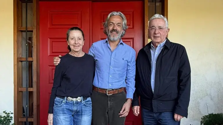 Expresidente Uribe se reunió con Juan Daniel Oviedo ¿de qué hablaron?