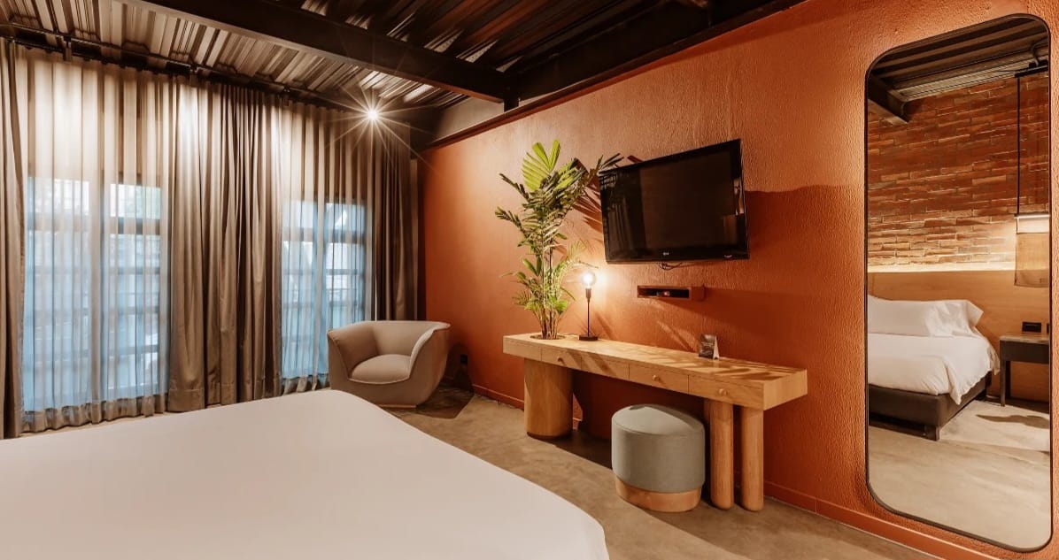 The-Art-Hotel-Medellin-presenta-22The-Art-Reborn22-una-nueva-etapa-donde-el-arte-la-hospitalidad-y-las-experiencias-vuelven-a-ser-protagonistas.jpeg