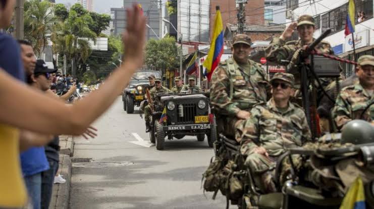 Asi-sera-el-Desfile-de-los-Heroes-2026-en-Medellin-recorrido-fecha-y-horario.jpeg